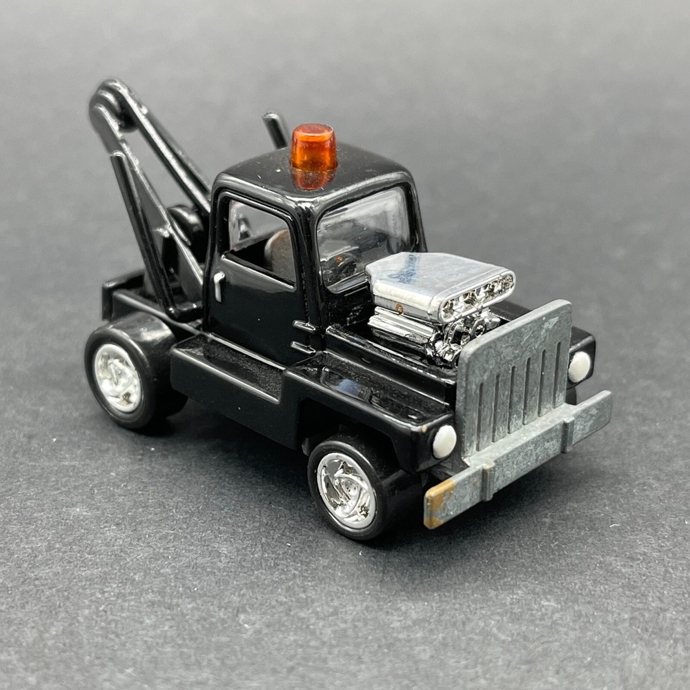 Johnny Lightning The Lost Toppers 1971 Tow'd Tow Truck Black Diecast 1/64 Loose